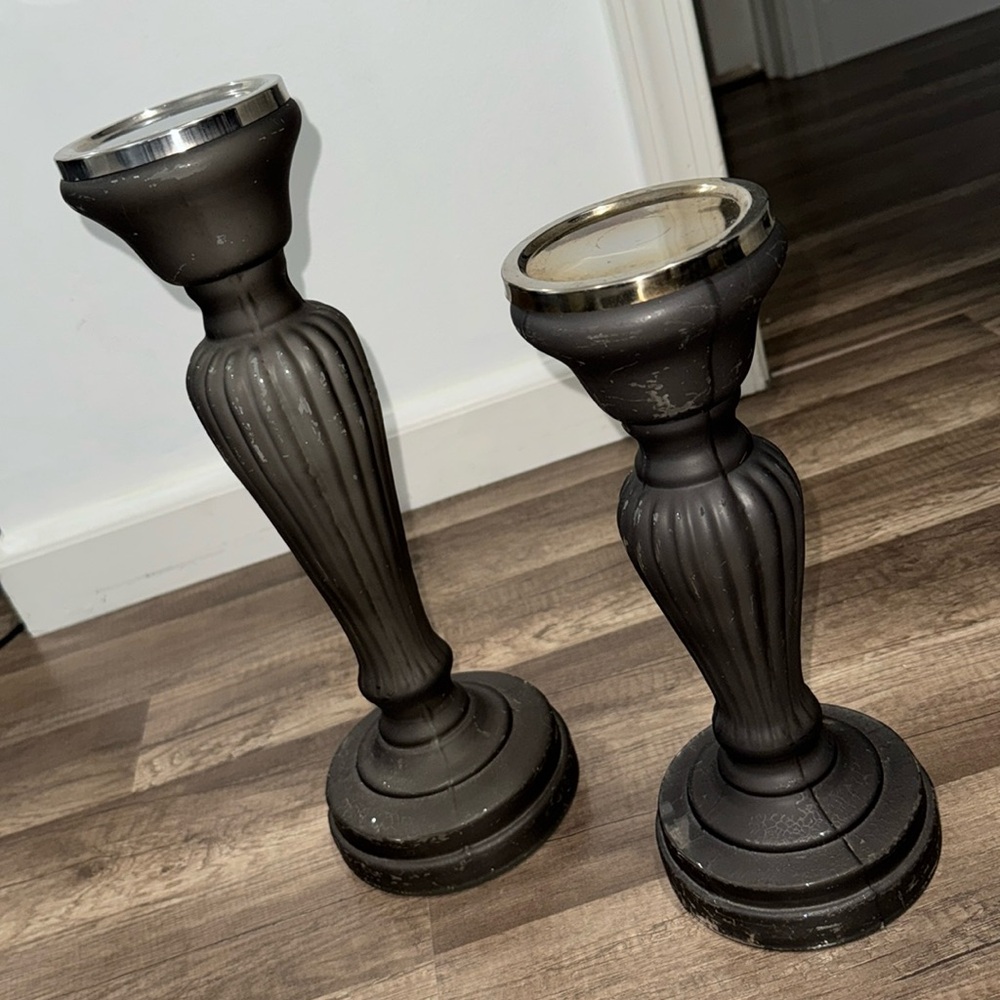 Candle holders: Sheer black chipped paint. (purchased as is).